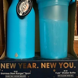 Manna 18oz steel water bottle & 26oz shaker bottle